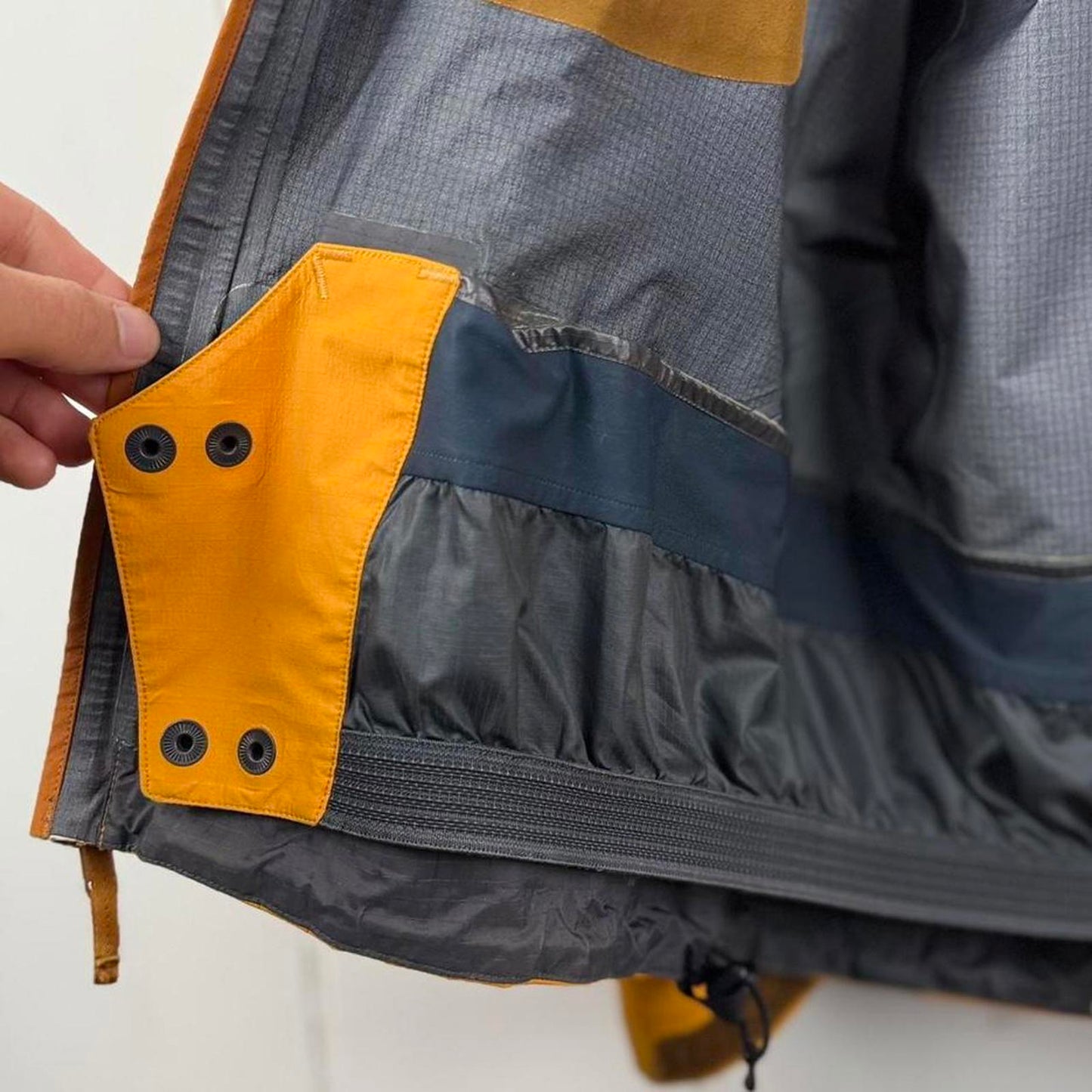 Arcteryx Rush Ski Jacket in Orange (M/L)