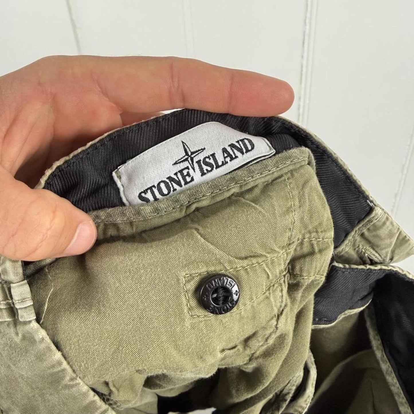 Stone Island Cargo Shorts Khaki – Waist 36”