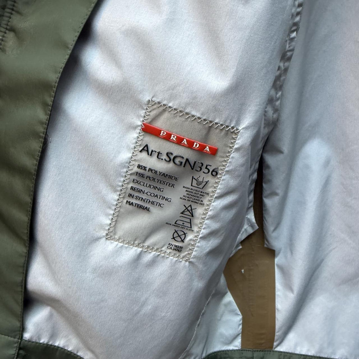 Prada Sport Fully Taped Seam Waterproof Jacket – Khaki Green (XL)