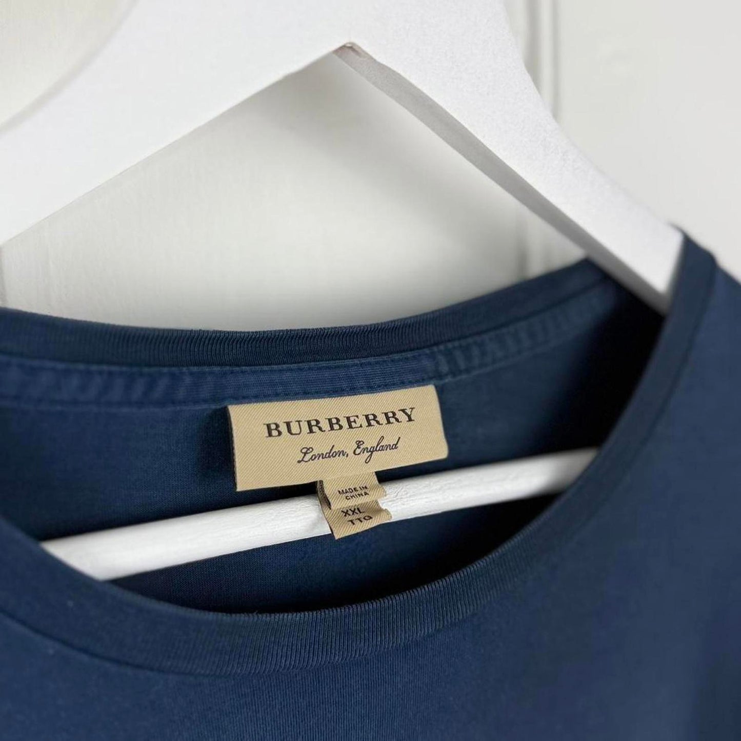 Burberry Crest Logo T-shirt (XXL)