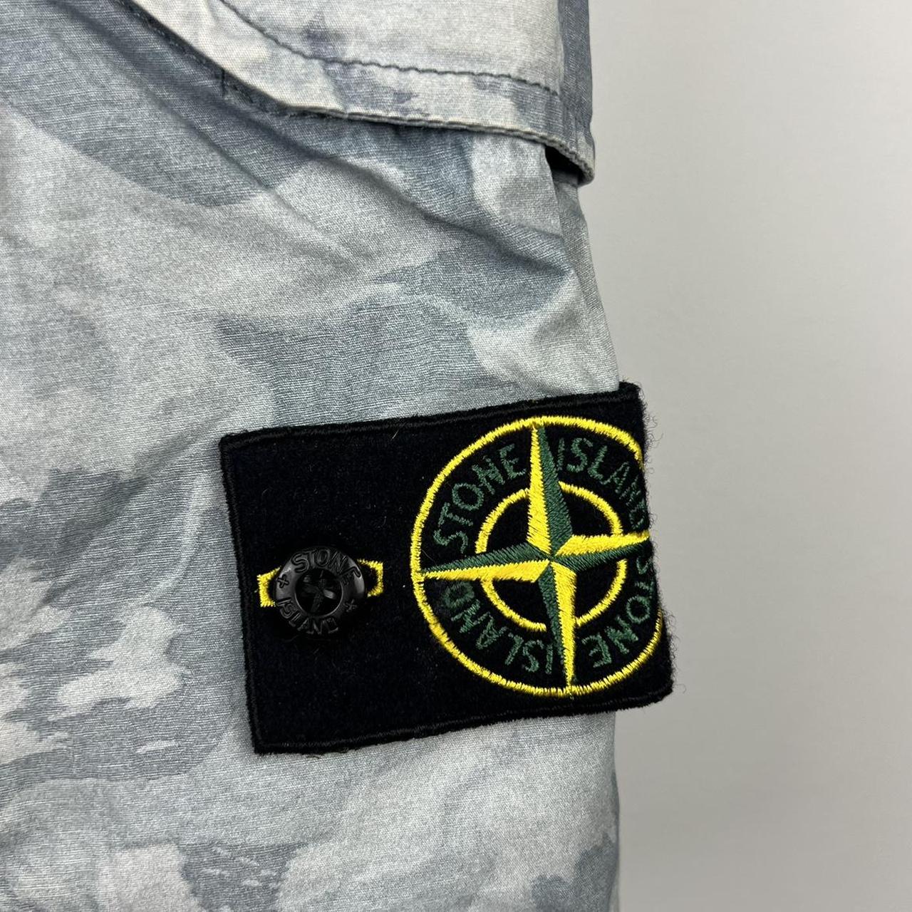 Stone Island Camo Cargo Shorts (W30")