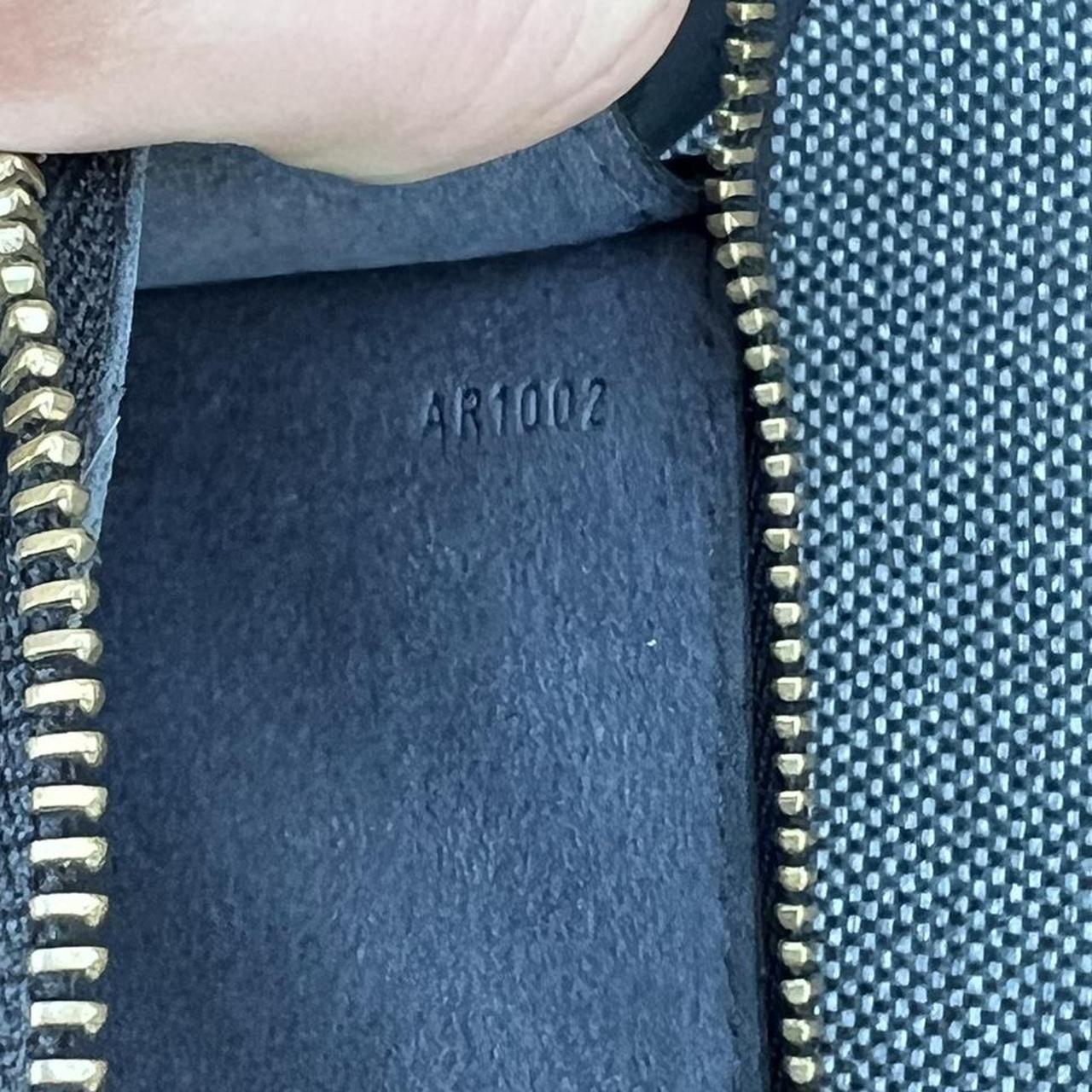 Vintage Louis Vuitton Epi Leather Shoulder Bag