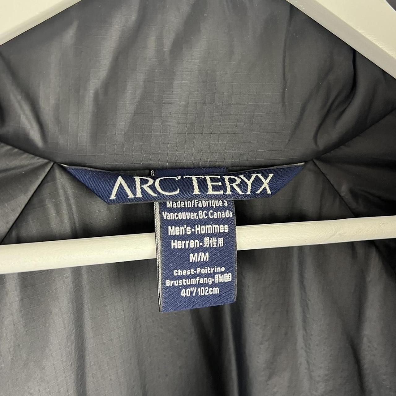 2000s Arcteryx Shell Jacket (M/L)