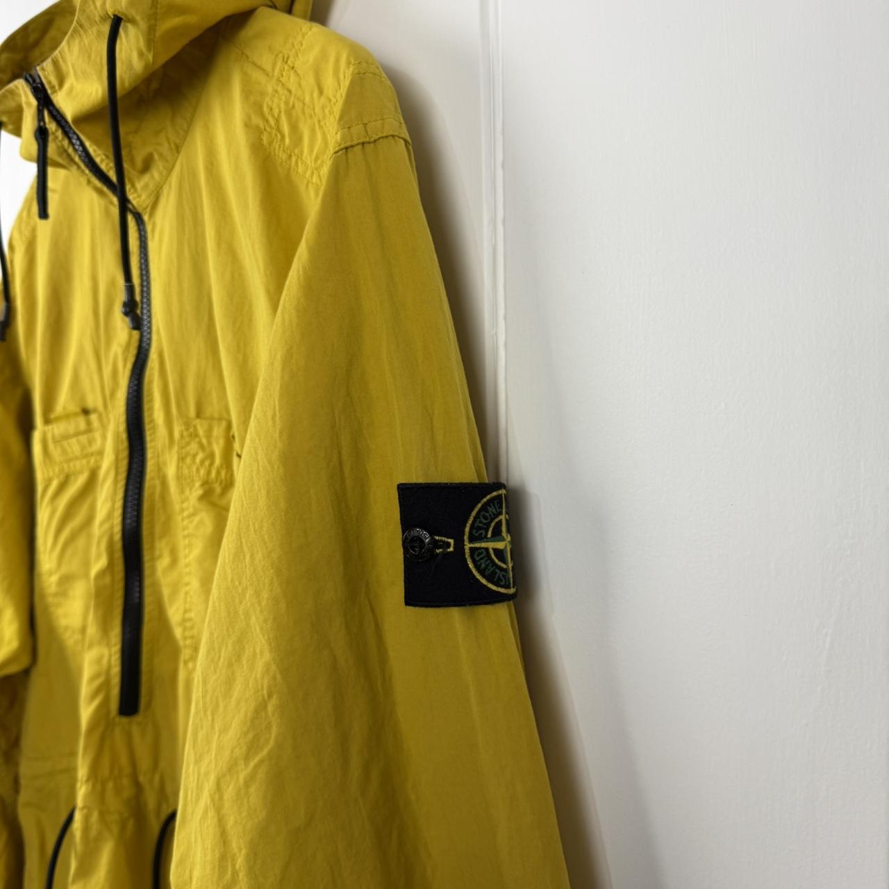 Stone Island Pullover Smock Jacket in Yellow (M)