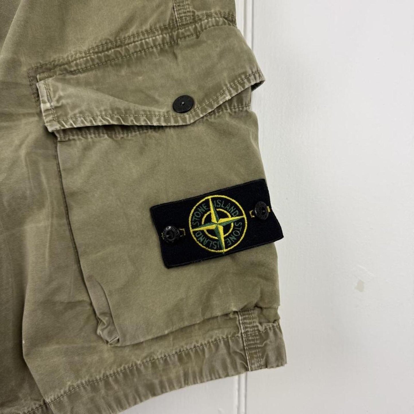 Stone Island Cargo Shorts Khaki – Waist 36”