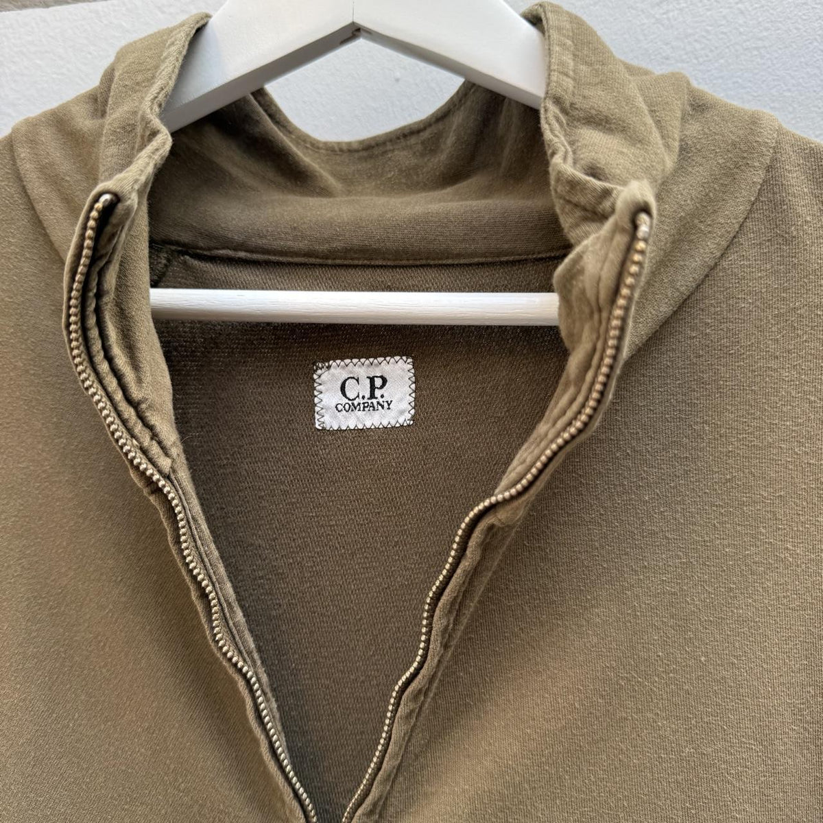 CP Company Full Zip Sweatshirt in Olive (L)