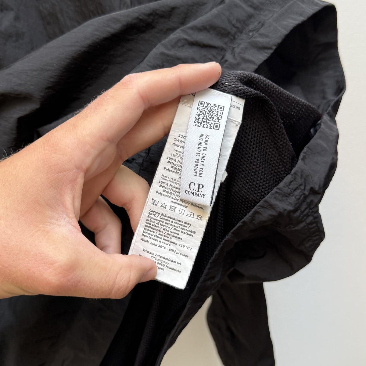 CP Company Chrome R Smock Jacket in Black (XL)