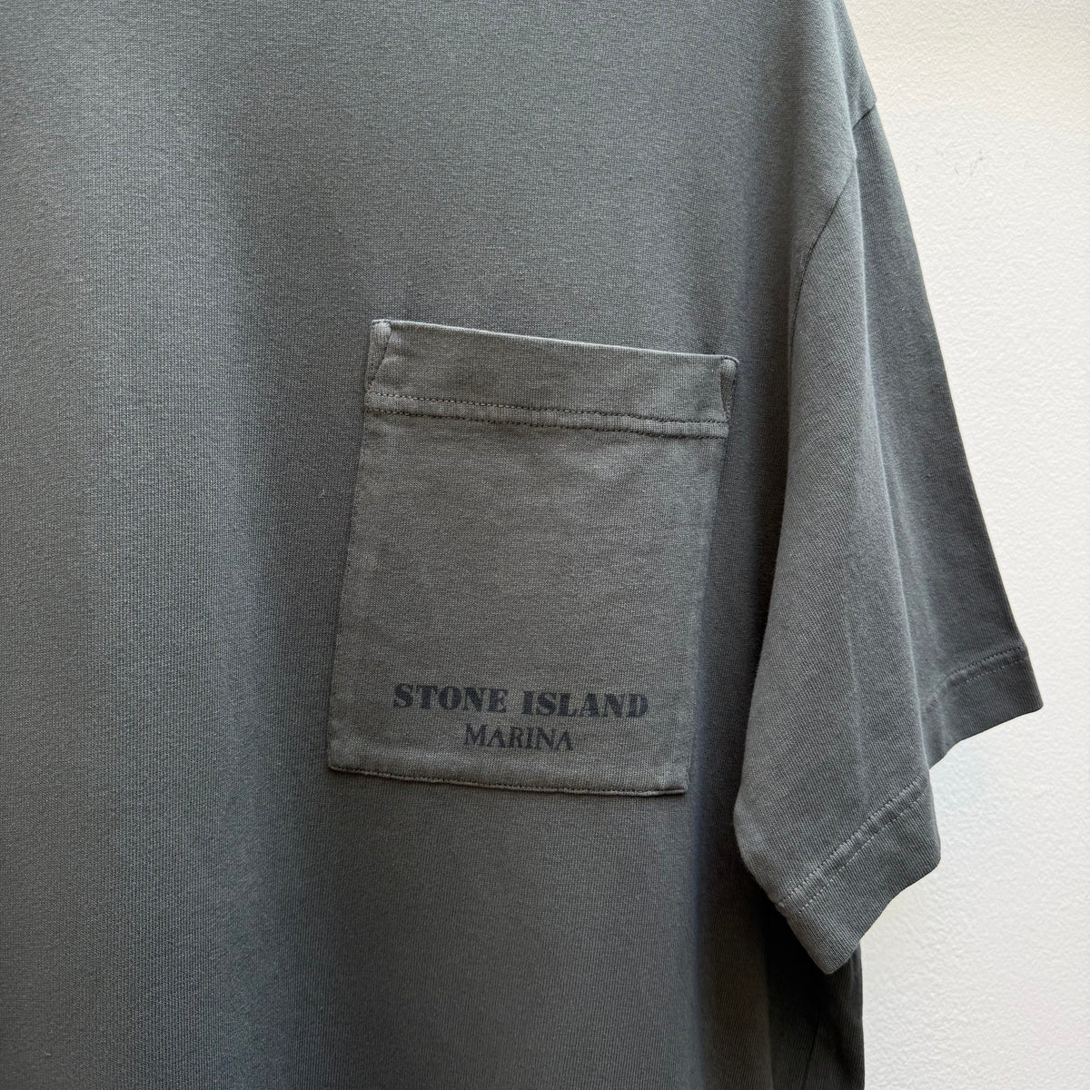 Stone Island Marina Oversized Pocket T-Shirt – Charcoal Grey (M)