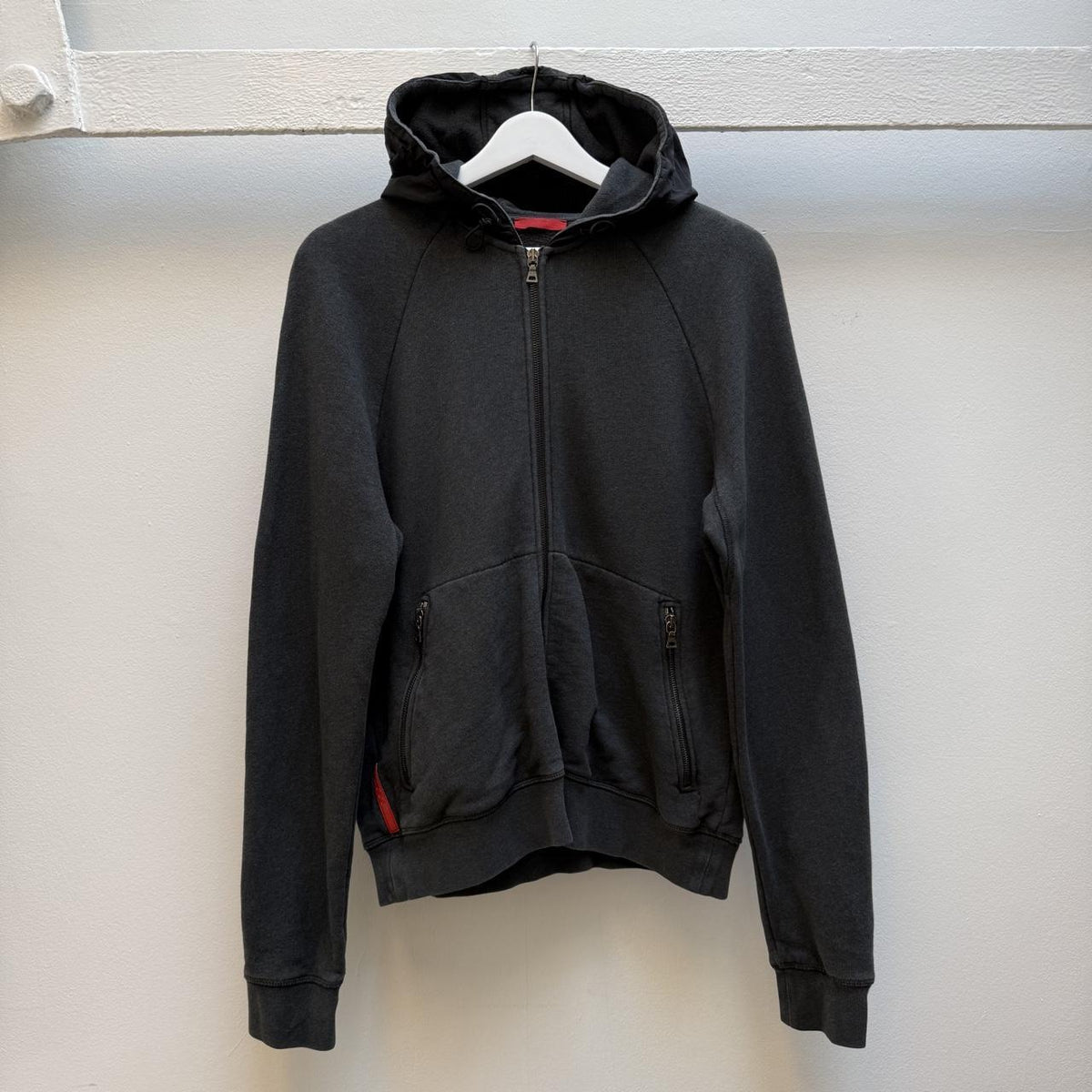 00’s Prada Sport Red Tab Zip Hoodie (M)