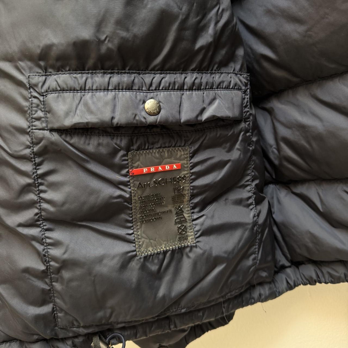 Prada Milano Puffer Jacket (M)
