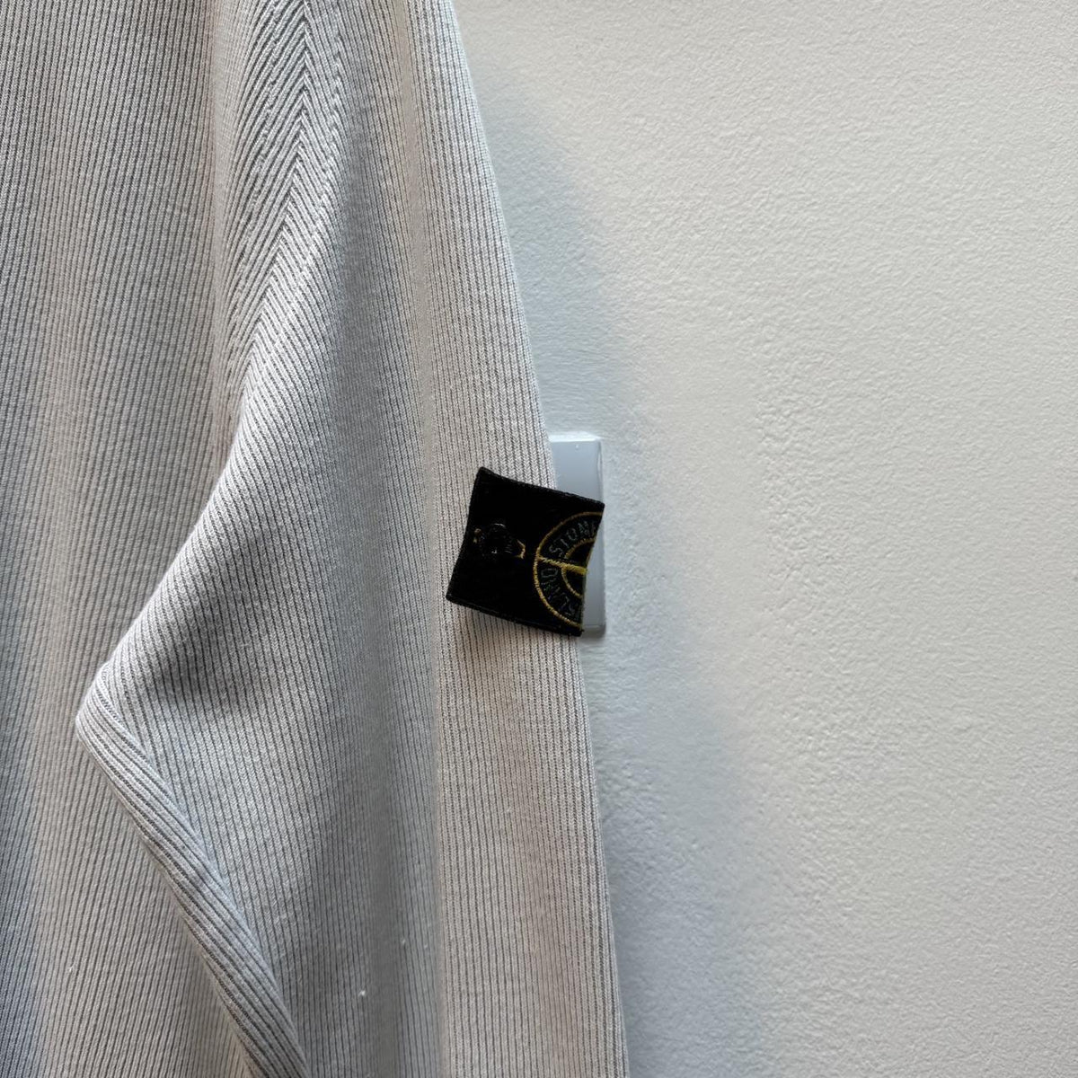 Early 00s Stone Island Ribbed Knit Jumper – Light Grey (L)