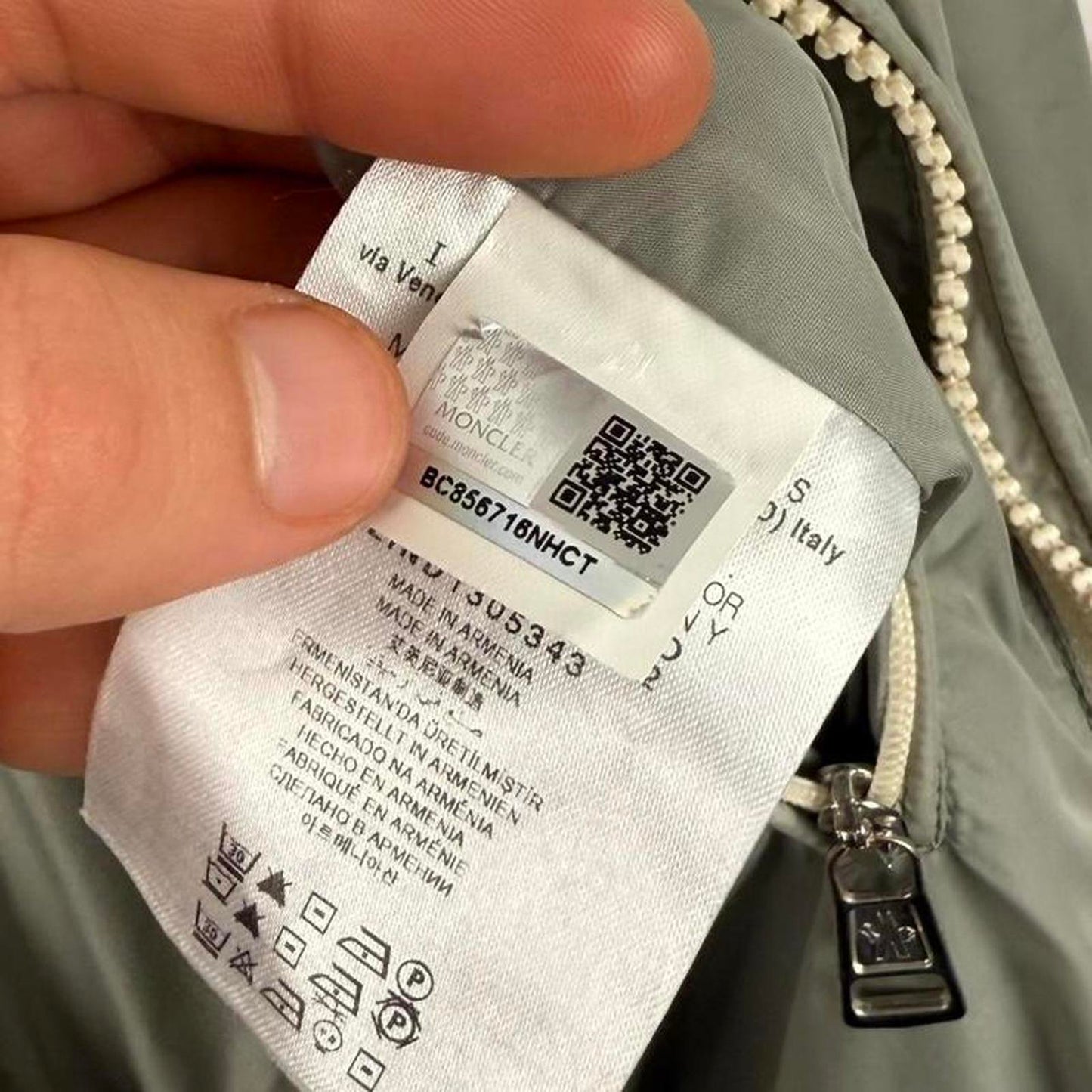 Moncler Albert Bomber Jacket in Grey (XXL)