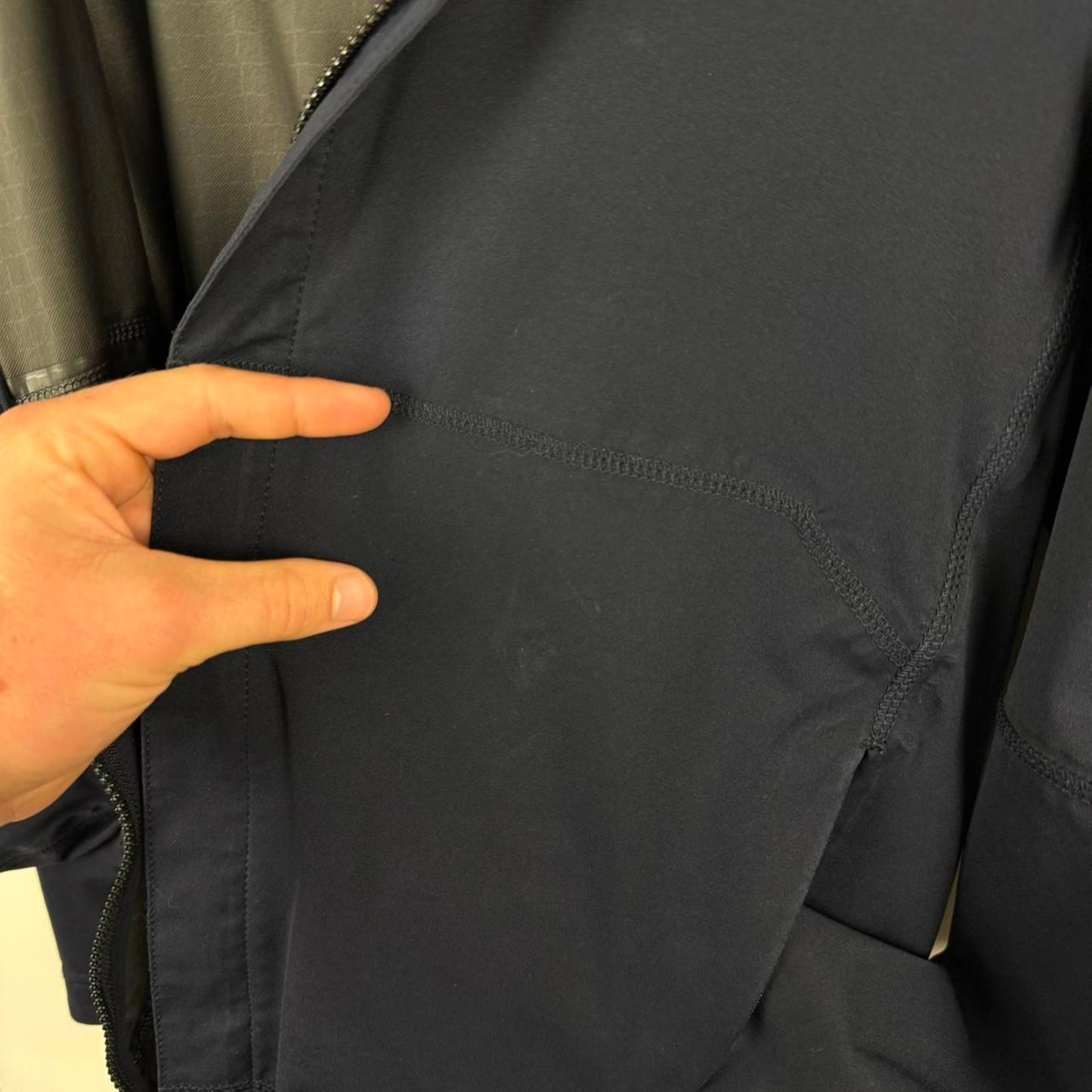 Stone Island Light Soft Shell Jacket Navy (M)