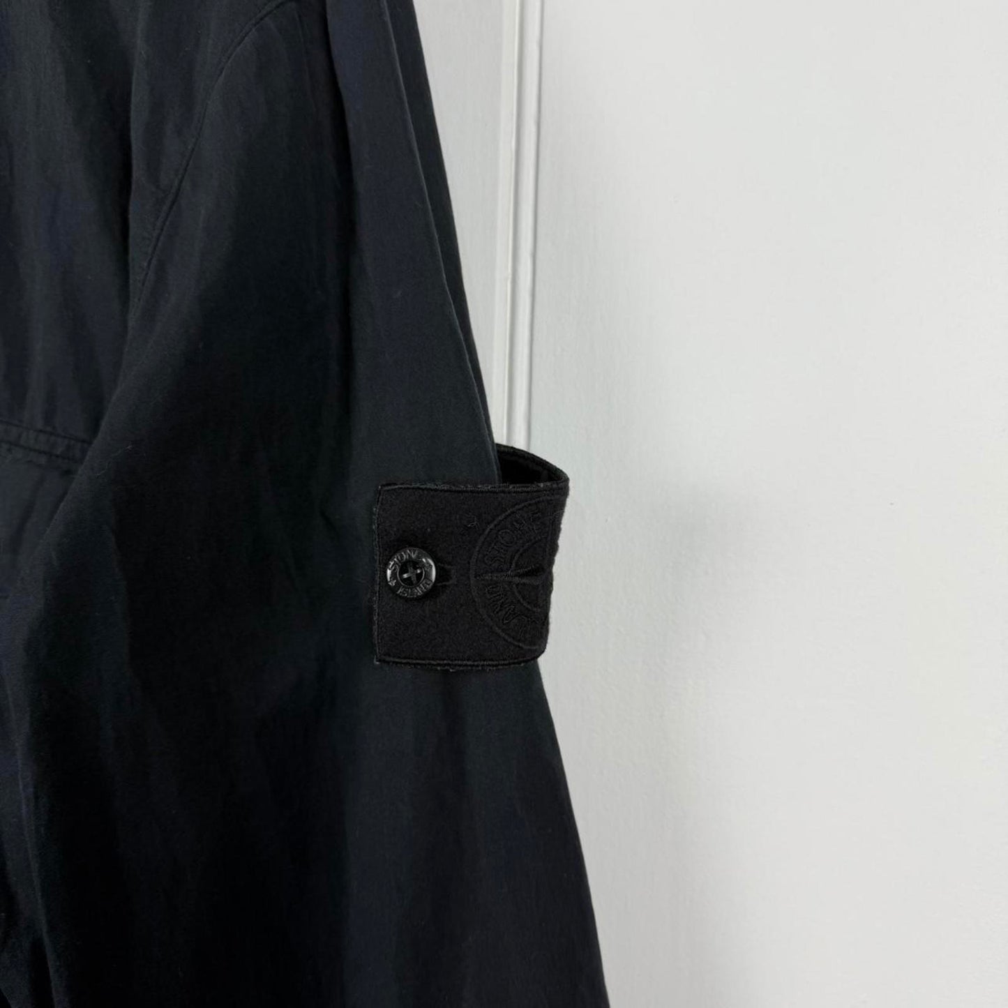 Stone Island Ghost Zip Over Shirt in Black (L)