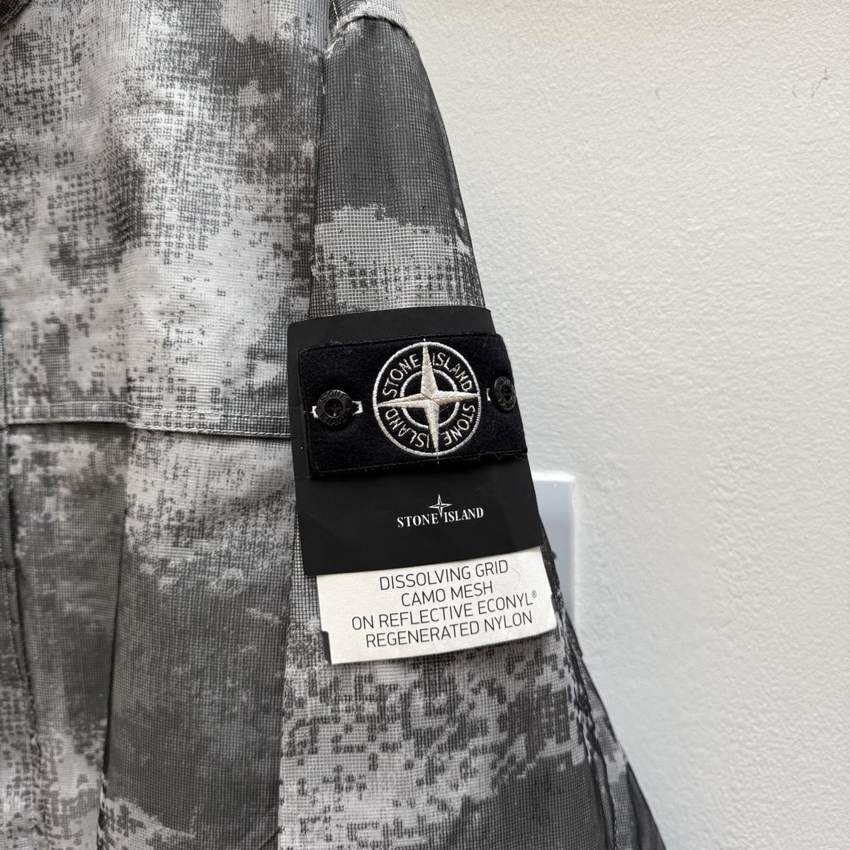 Stone Island 2024 DSM Dissolving Grid Camo Mesh reflective Nylon Parka Jacket (L)