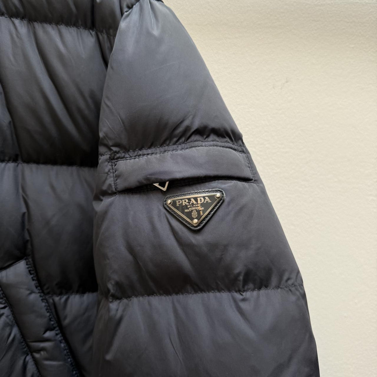 Prada Milano Puffer Jacket (M)