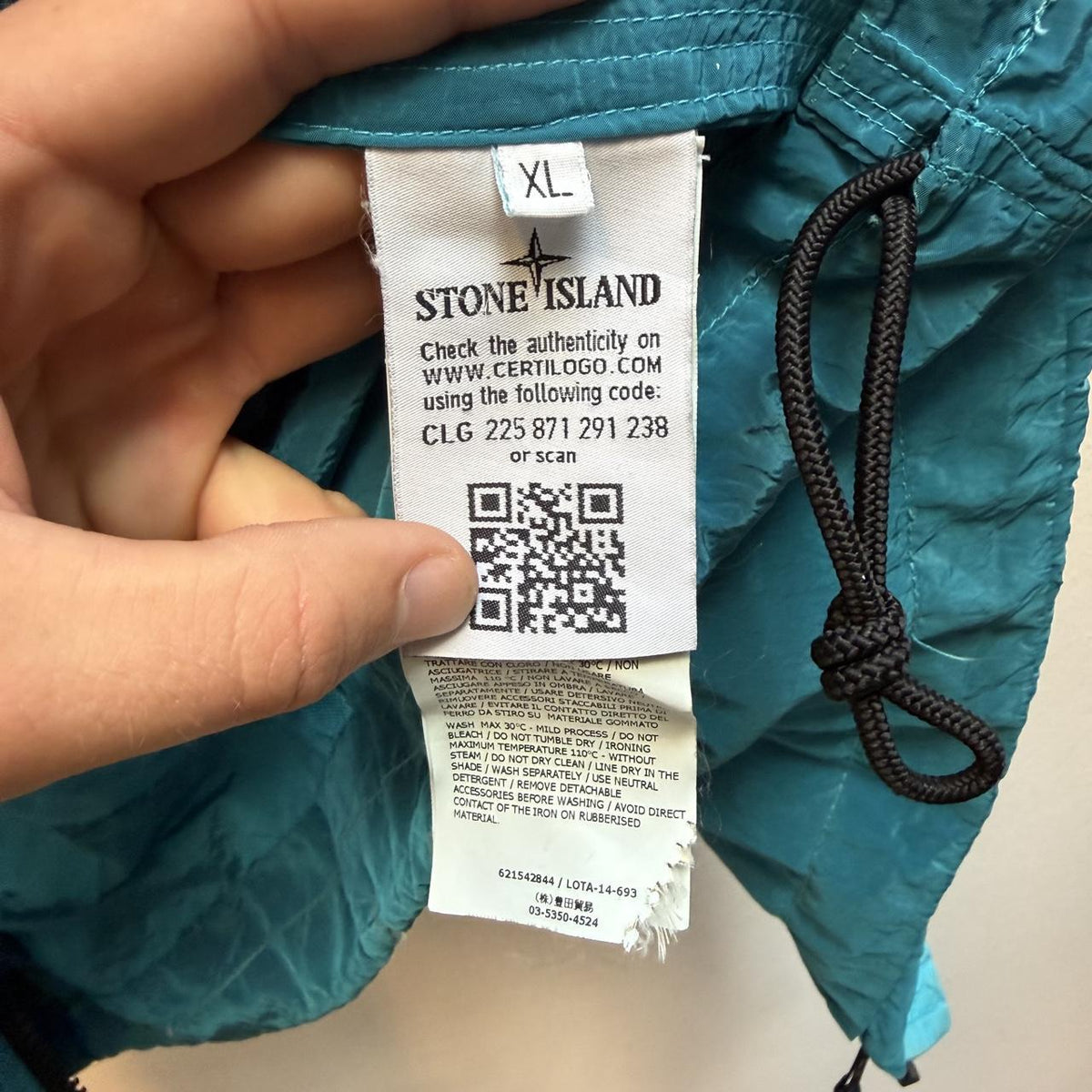 Stone Island Nylon Metal Hooded Jacket – Turquoise Blue (XL)
