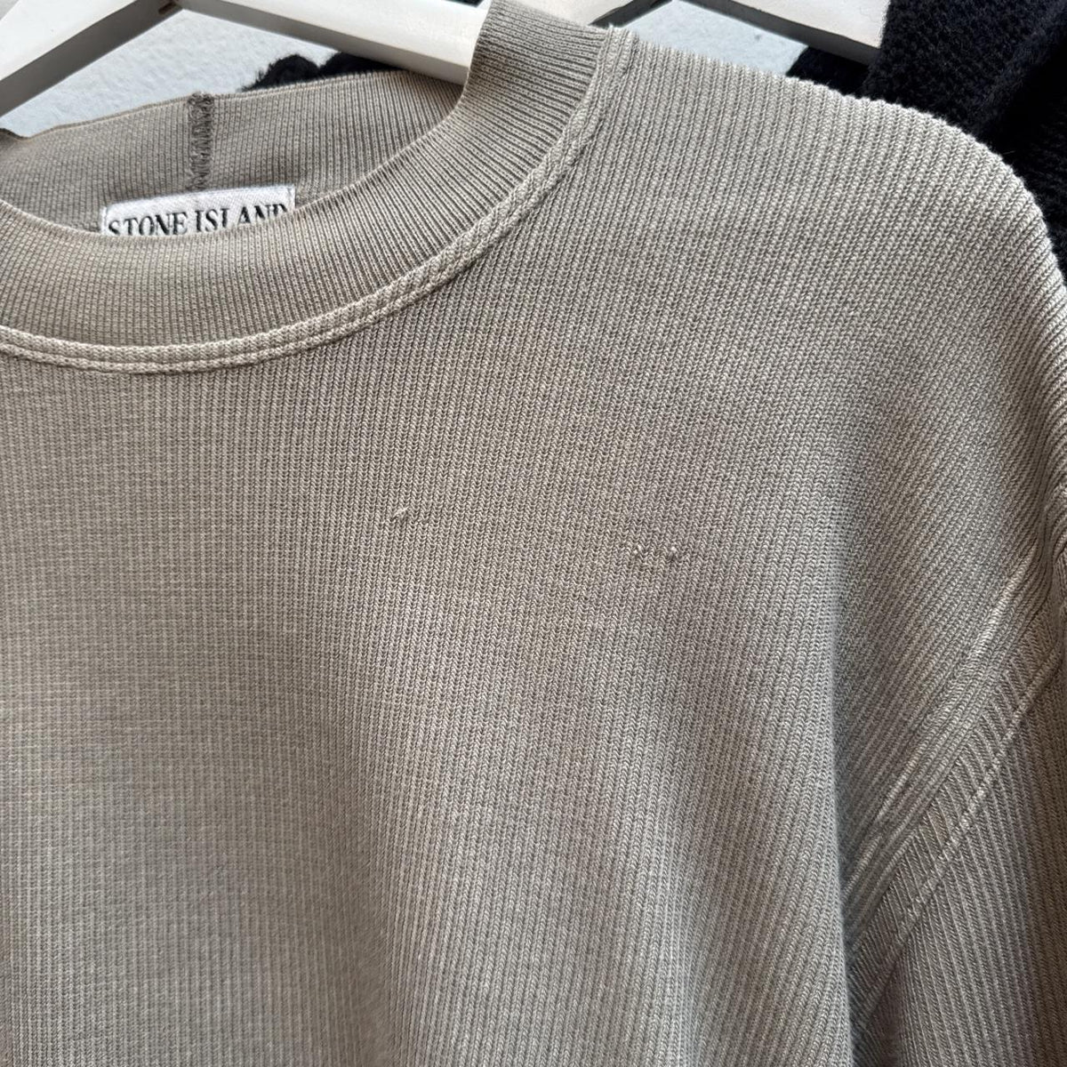 Stone Island Vintage Early 2000s Ribbed Knit Sweatshirt – Taupe Grey (M)
