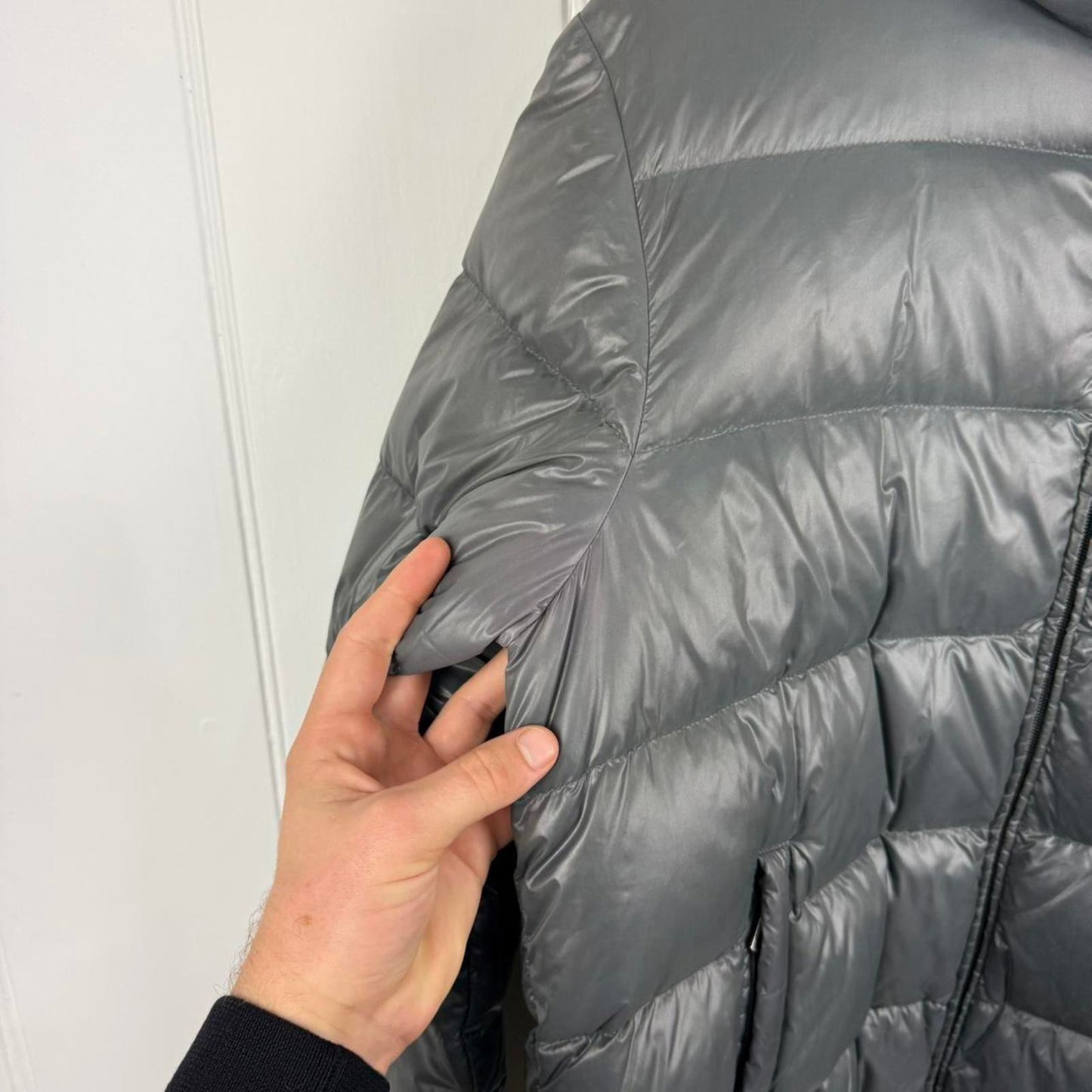 Prada Down Hooded Puffer Jacket Grey (M)