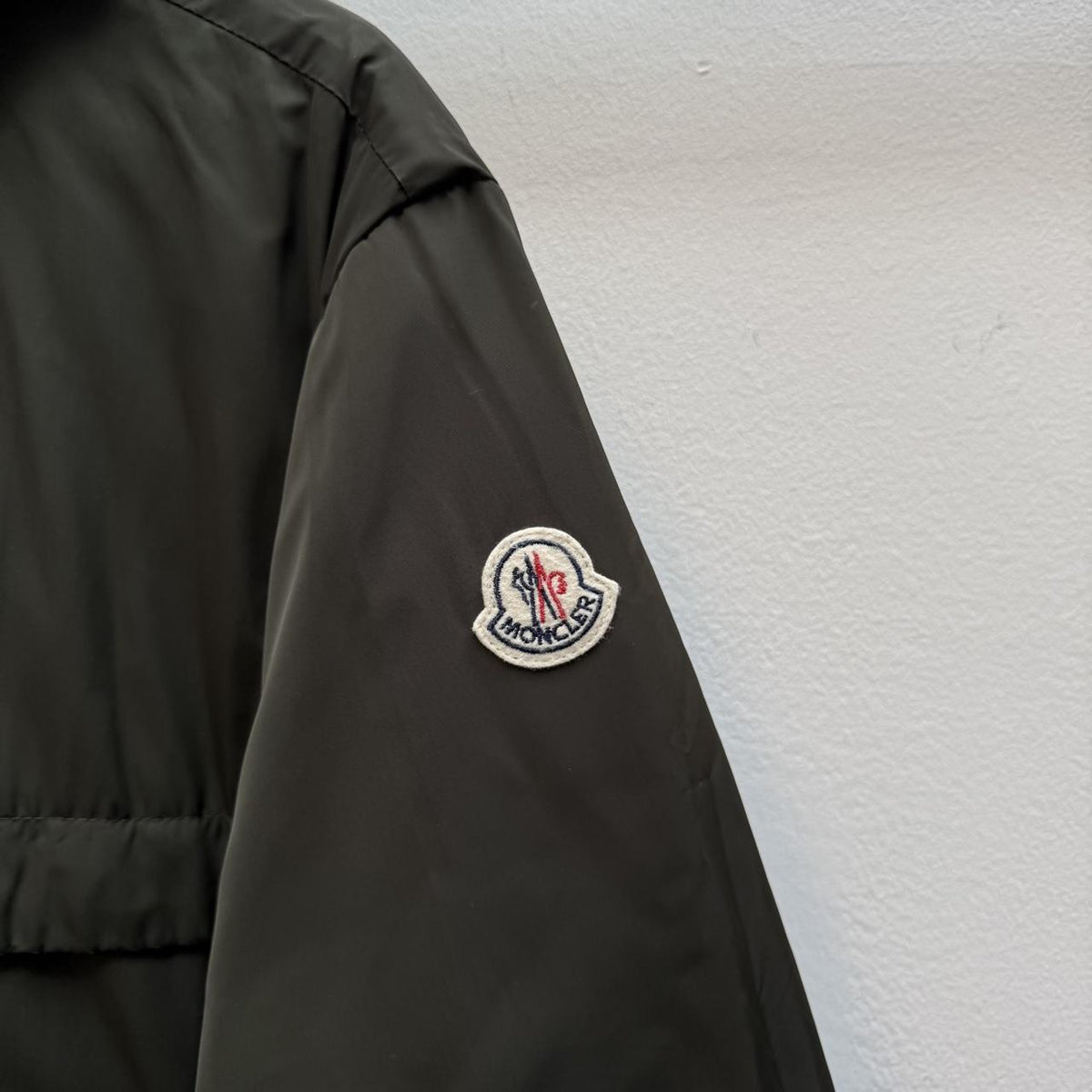 Moncler ‘Nash’ Puffer Jacket (L)
