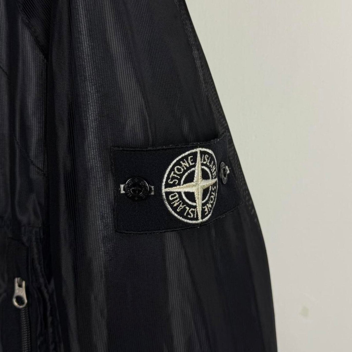 Stone Island Mesh Reflective Jacket (XL)
