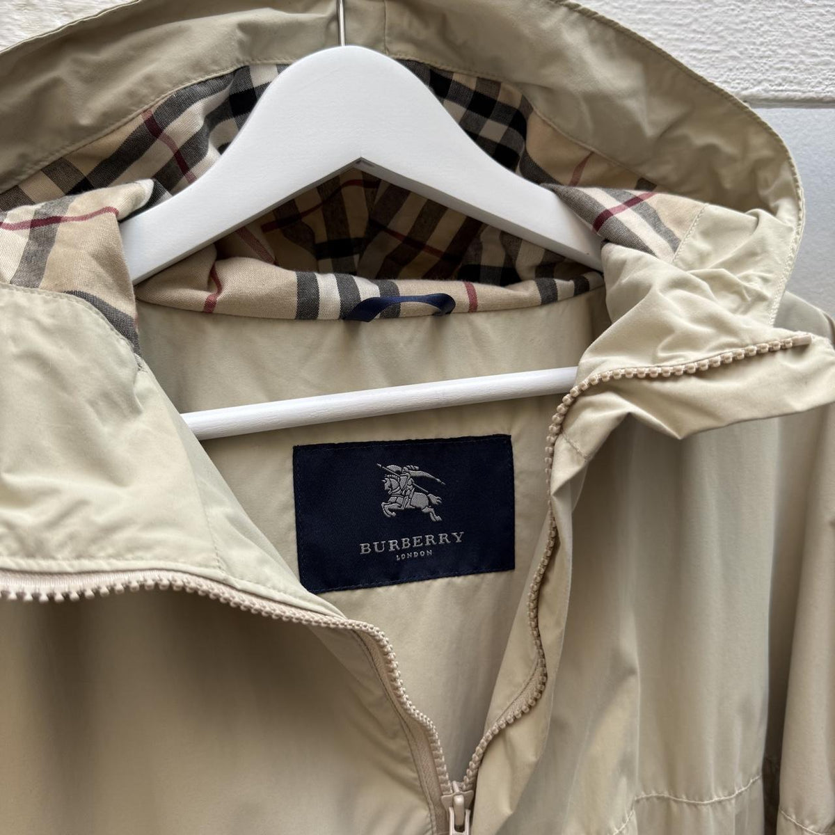 Burberry Vintage 2000s Nylon Hooded Smock – Beige (XL)