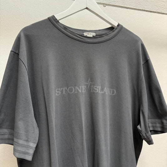 Early 00’s Stone Island Logo T-shirt (XL)
