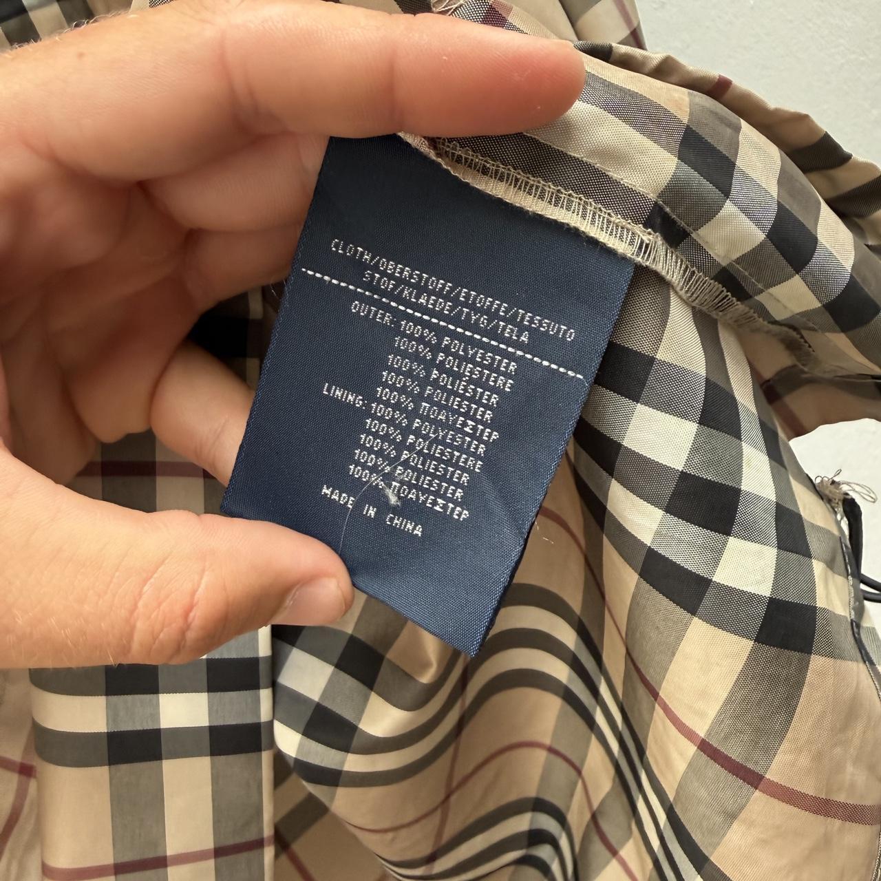 2000’s Burberry Nova Check Windbreaker Jacket (XL)