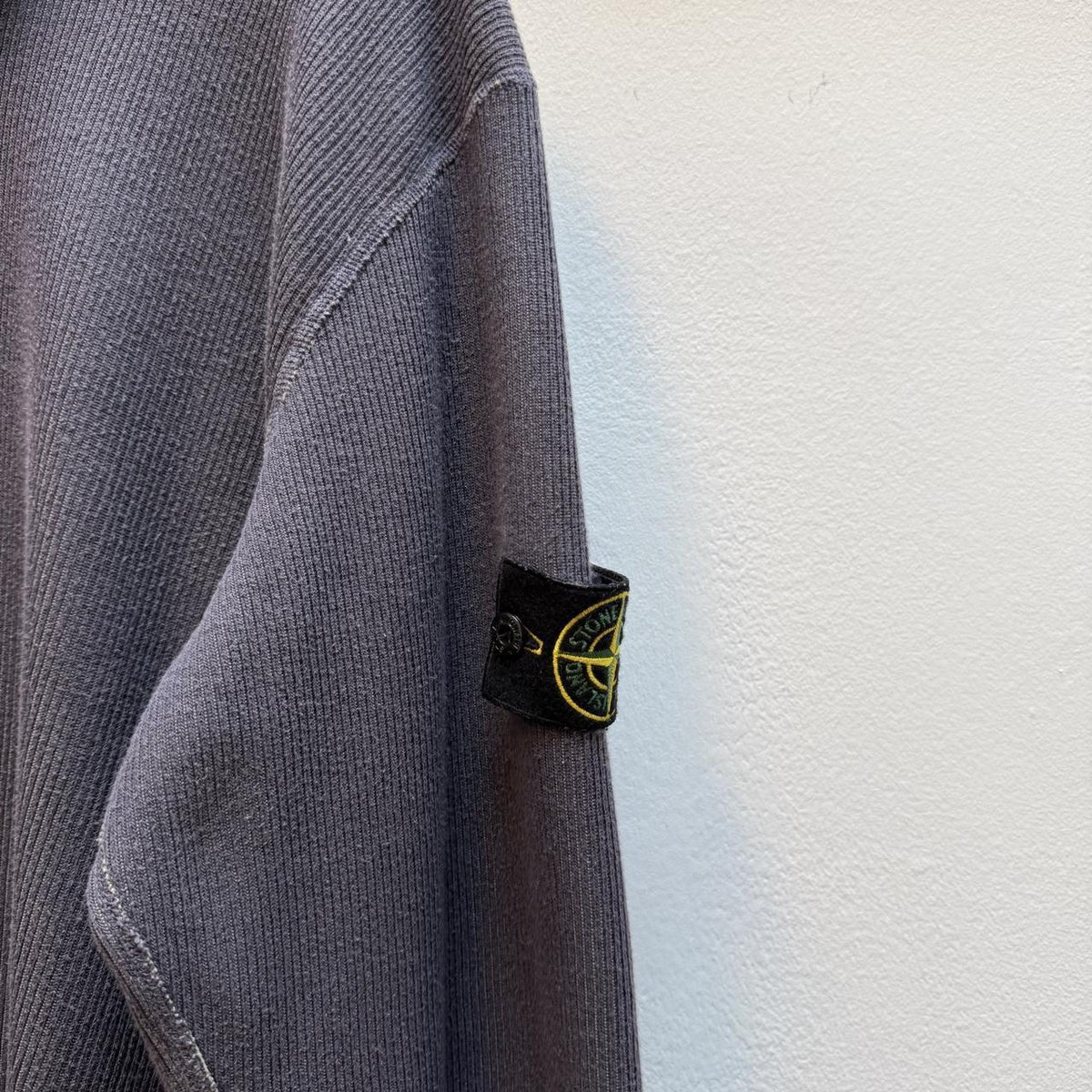 Early 00’s Stone Island Ribbed Knit Jumper (XL)