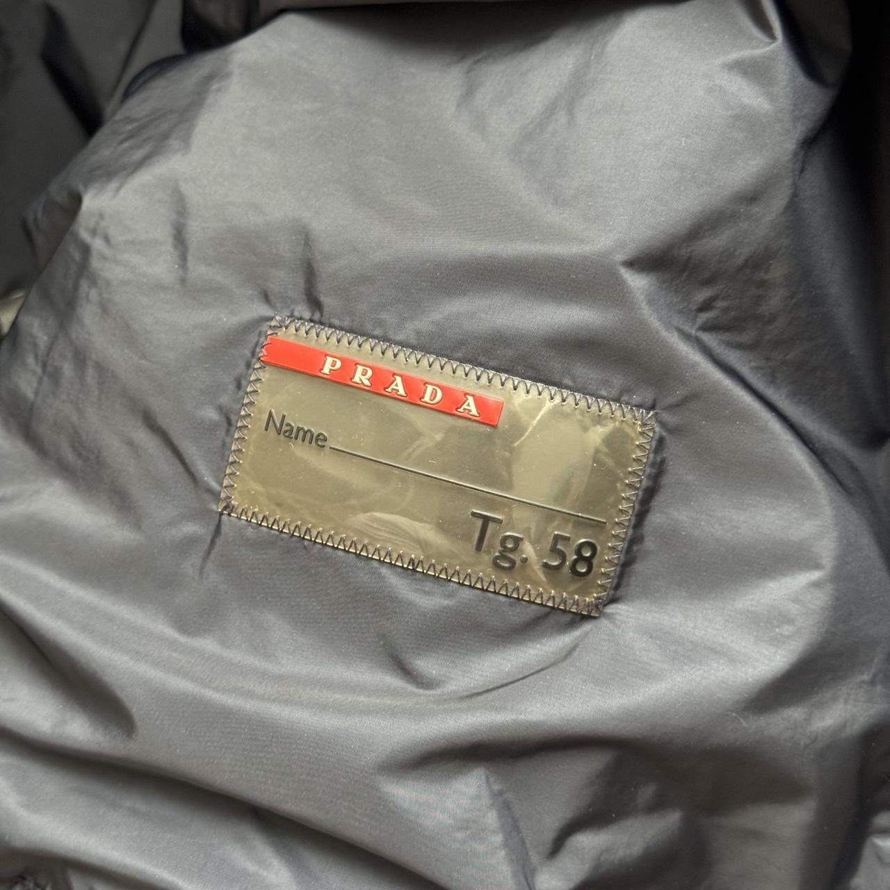 Prada Nylon Windbreaker Jacket in Navy (XL)