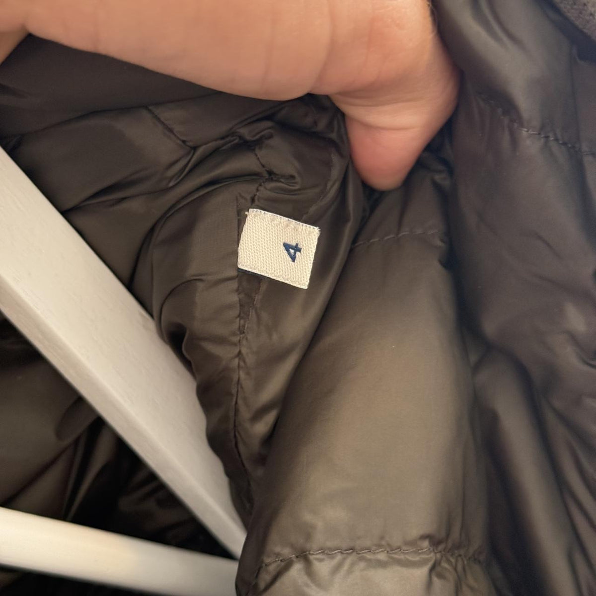 Moncler ‘Nash’ Puffer Jacket (L)