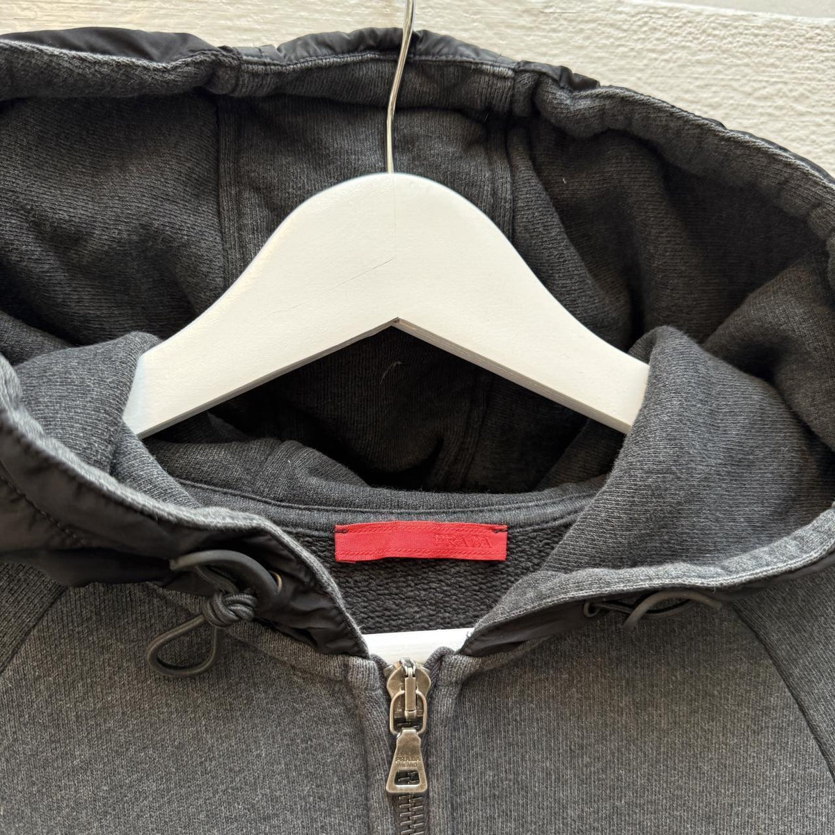 00’s Prada Sport Red Tab Zip Hoodie (M)