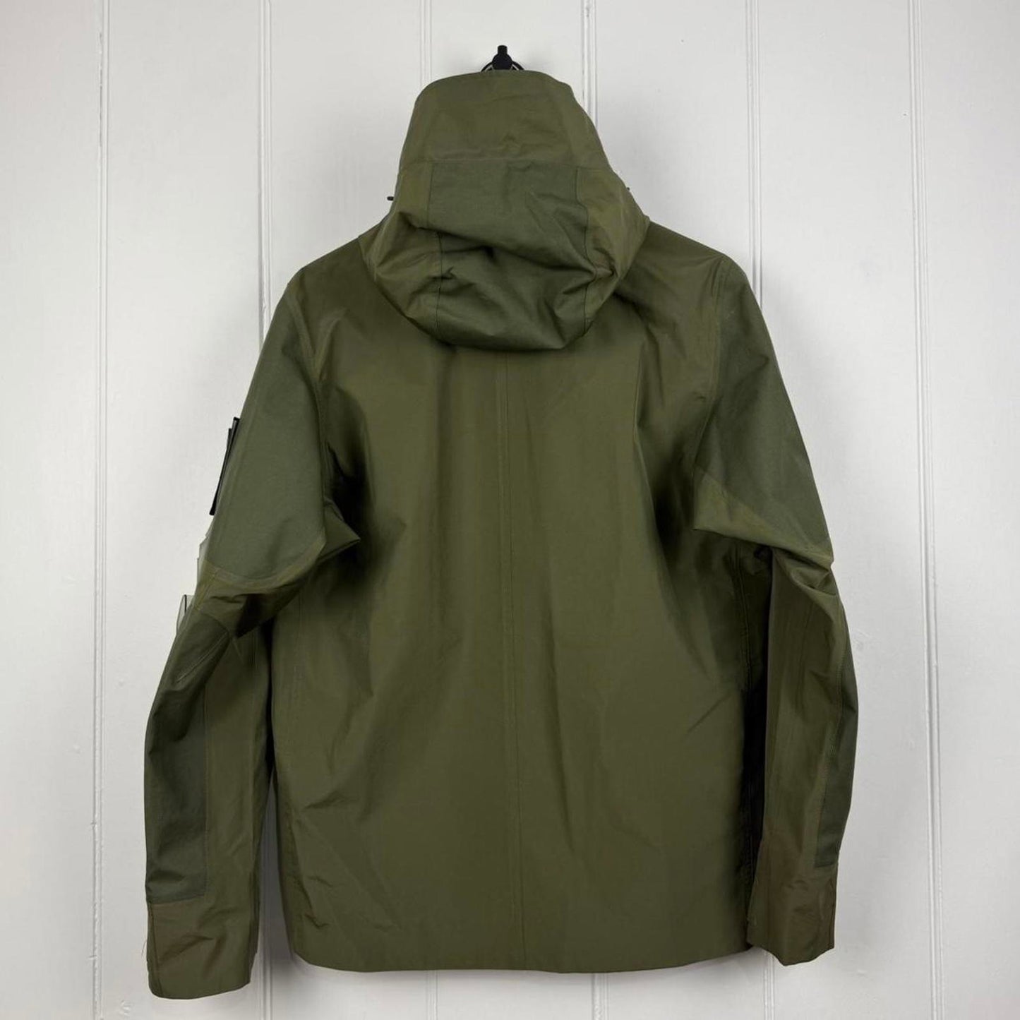 Stone Island Tank Shield Ghost Jacket in Khaki (M)