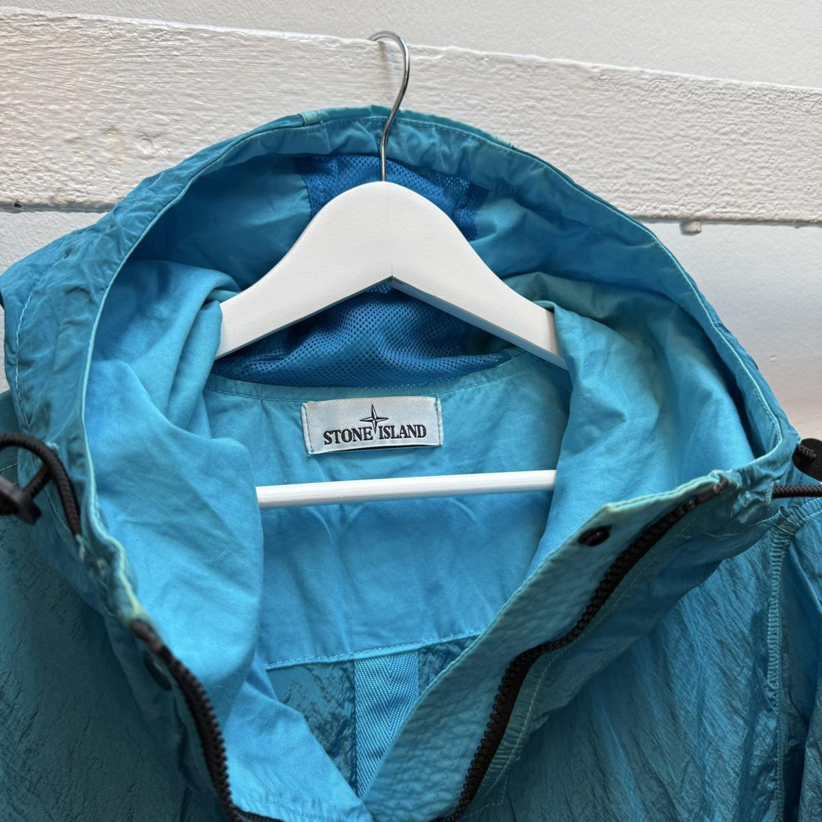 Stone Island Nylon Metal Hooded Jacket – Turquoise Blue (XL)
