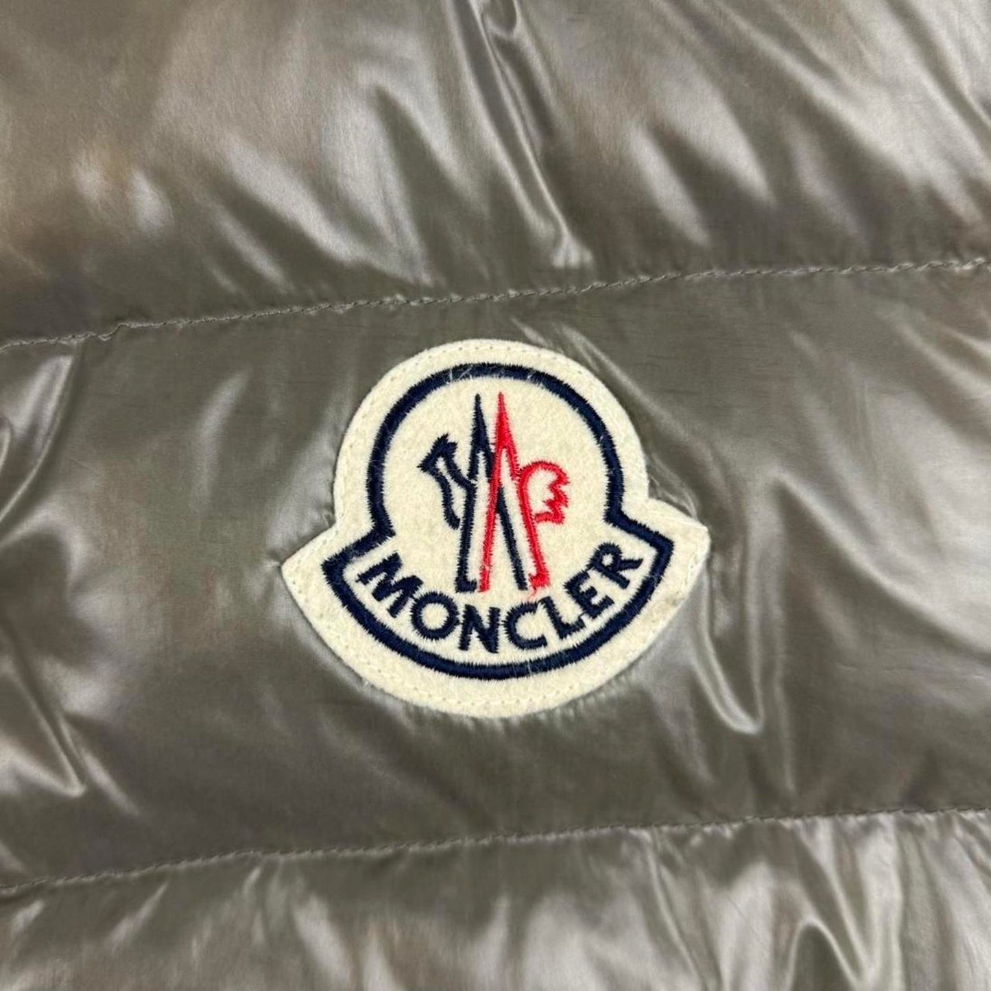 Moncler “Tibet” Down Gilet Grey (M)