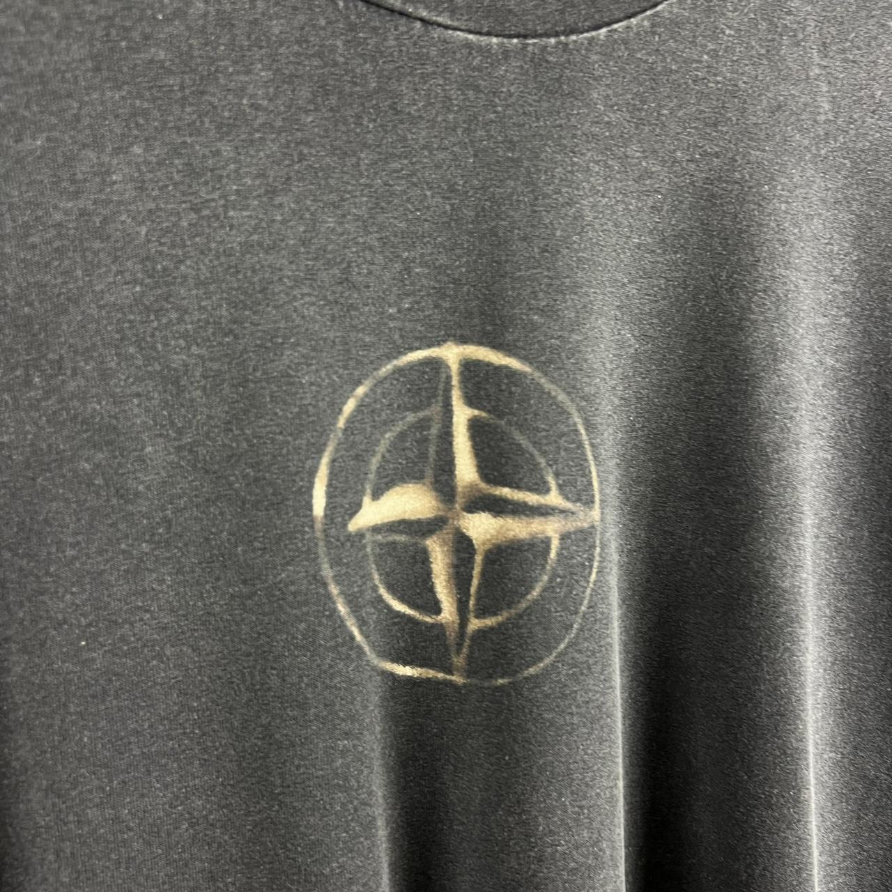 Early 00’s Stone Island Logo T-shirt (L)