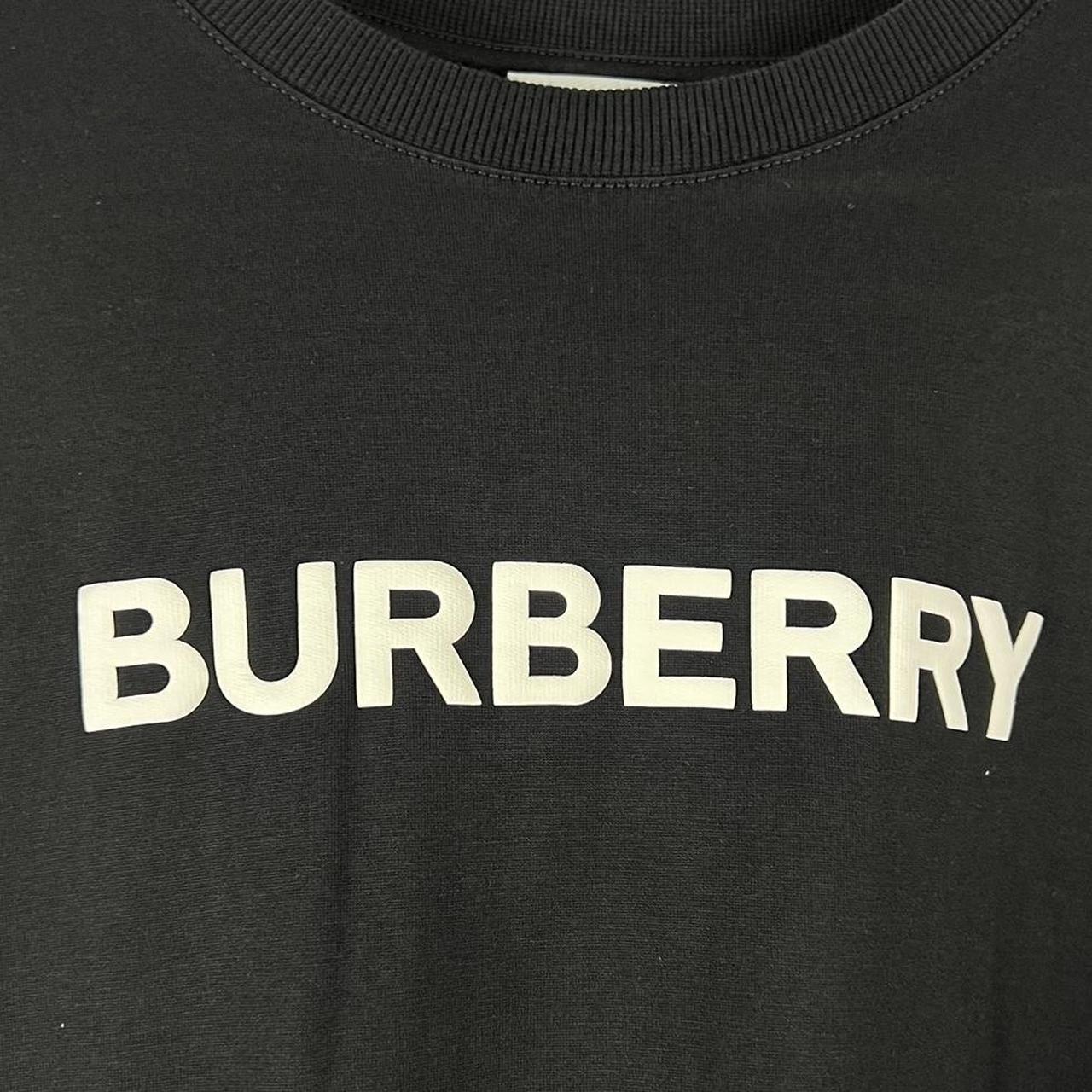 Burberry Spell Out Logo T-shirt (M/L)