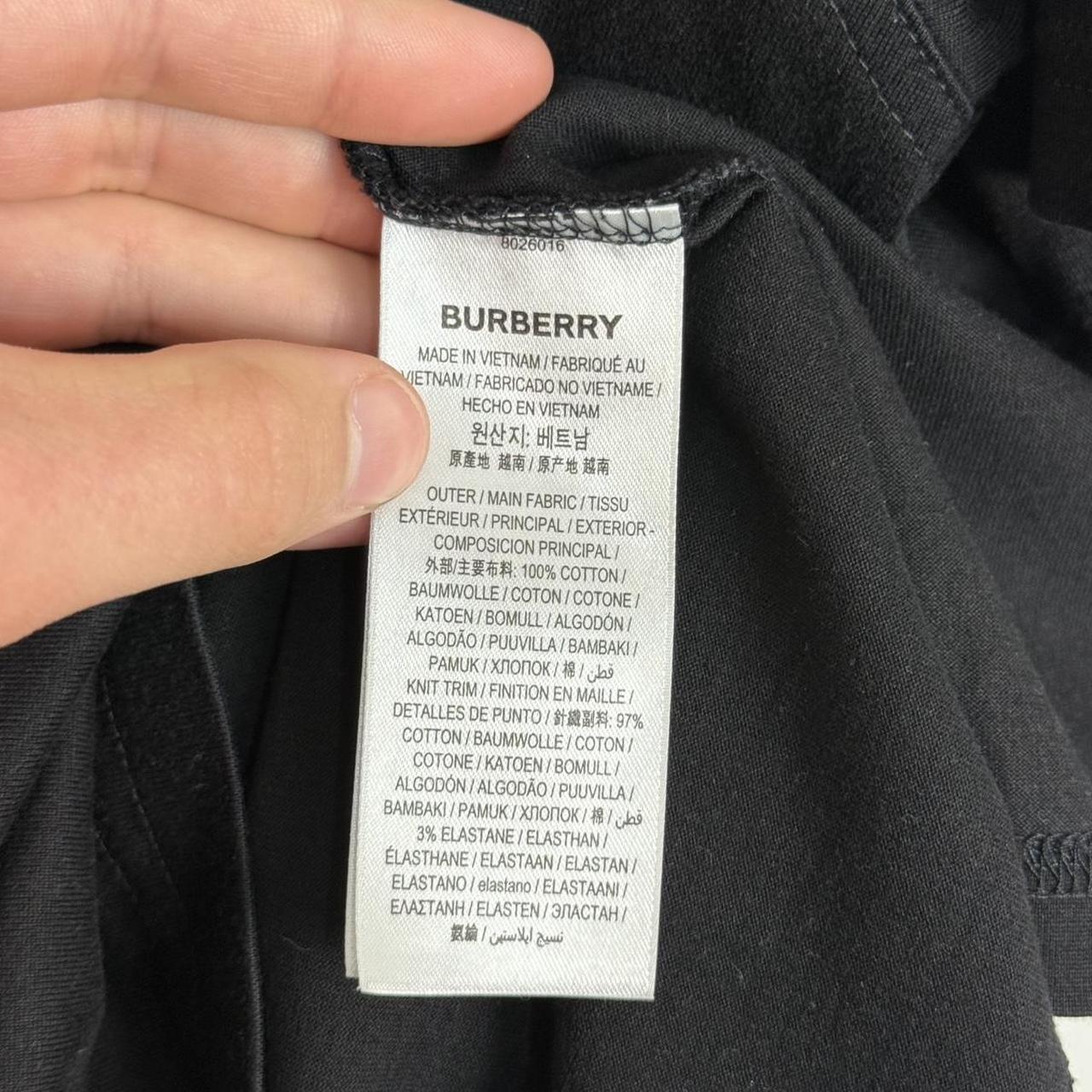Burberry London England T-shirt (L)