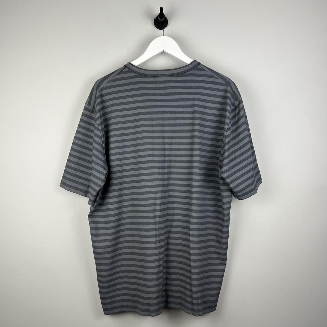 00’s Stone Island Striped Logo T-shirt (XXL)